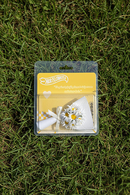 Aynalı Love Flowers Sevgiliye Özel Hediye Minik Beyaz Papatya Buketi Hot Flowers