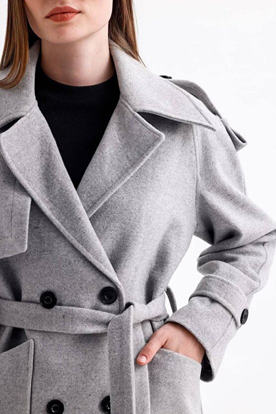 Kuşaklı Düğmeli Kaşe Kaban