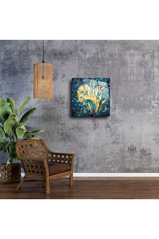 Kalp Desenli Cam Tablo