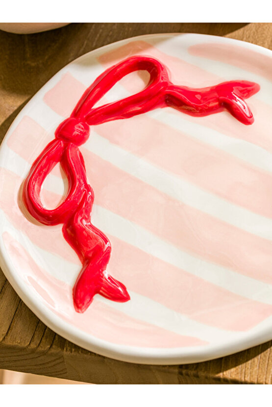 LCW HOME Karışık Fiyonk Figürlü Seramik Pasta Tabağı 18 Cm