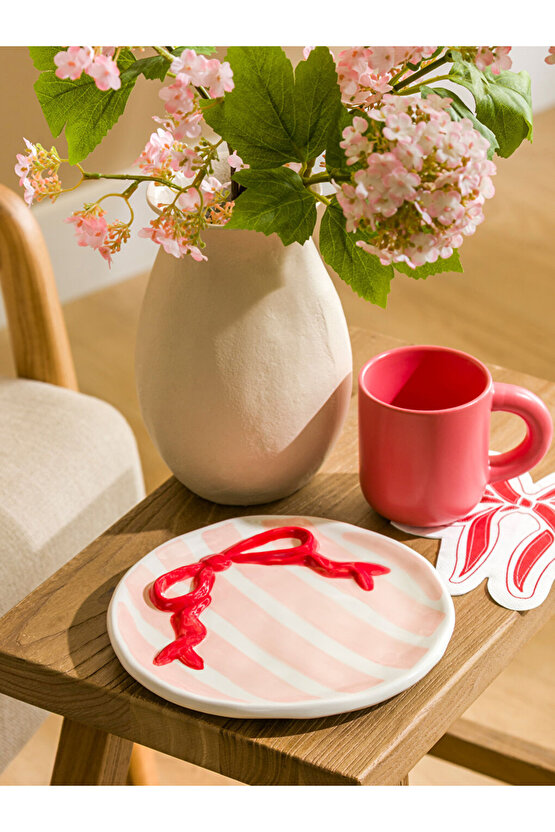 LCW HOME Karışık Fiyonk Figürlü Seramik Pasta Tabağı 18 Cm