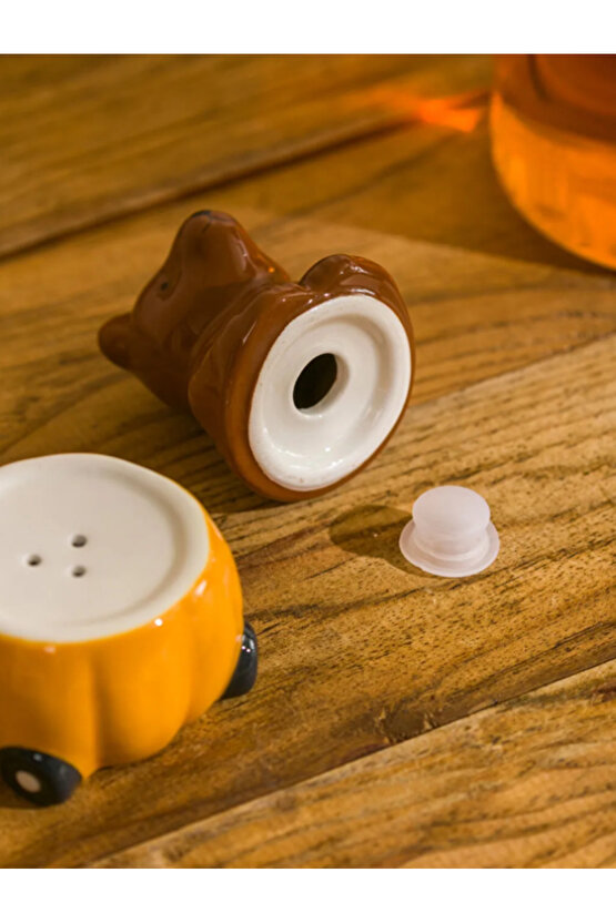 LCW HOME Karişik Ayıcık Figürlü Seramik Tuzluk Ve Biberlik