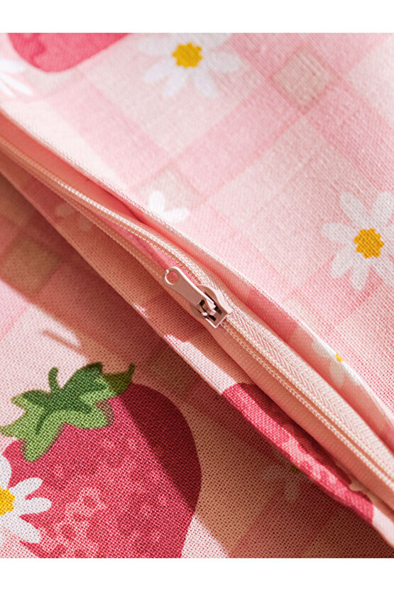 LCW Çilek Baskılı Kırlent Kılıfı 45x45 Cm