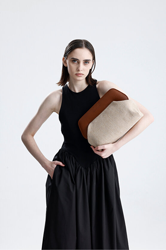 Heybes Kadın Kahverengi Çerçeveli Kendinden Desenli Jüt Clutch El Çantası