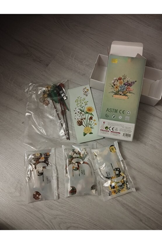 LOZ 1670 inşaat seti Ebedi çiçekler: güzel buket (mini parçalar) 646 Parça