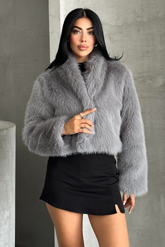 Kadın Kısa Peluş Kürk Mont - Şal Yaka Detaylı Ceket