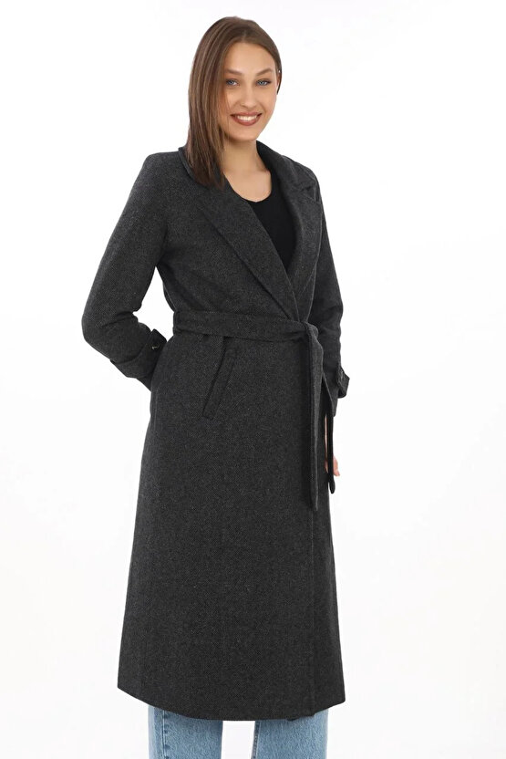 Kadın Balık Sırtı Kaşe Kaban – Uzun Boy Kruvaze Yaka Kuşaklı Astarlı Kışlık Tesettür Kaban, Yünlü Do