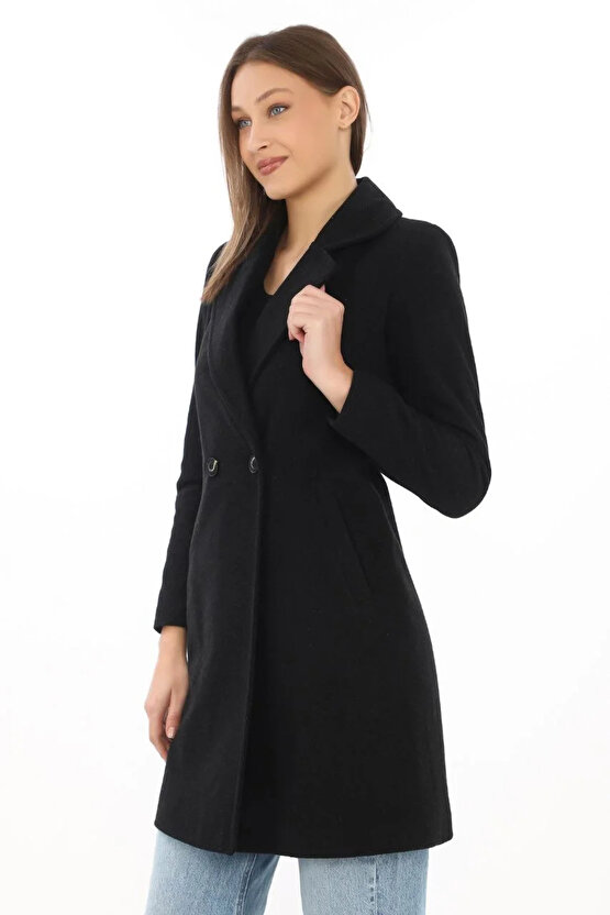 Kadın Kaşe Kaban – Siyah Yünlü Dokuma, Kruvaze Yaka, Astarlı, Cepli, Kuşaklı Uzun Boy Tesettür Uyuml