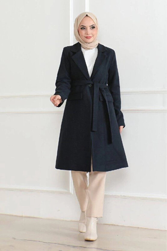 Kadın Kaşe Kaban – Uzun Boy Kruvaze Yaka, Kuşaklı Tesettür Kışlık Kaban, Astarlı Şık Yünlü Dokuma Ov