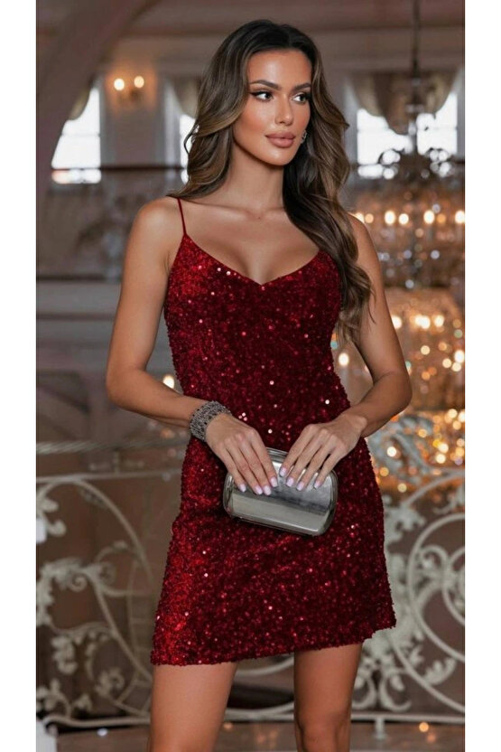 Kadın Omuz Askılı Sırt Dekolteli Kadife Kumaş üzerine Full Pul Payetişlemeli Mini Elbise