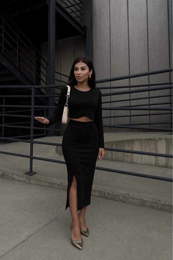 Kadın Uzun Kollu Bisiklet Yaka Kısa Krop Dalgıç Bluz Ile önden Yırtmaçlı Uzun Etek Ikili Takım