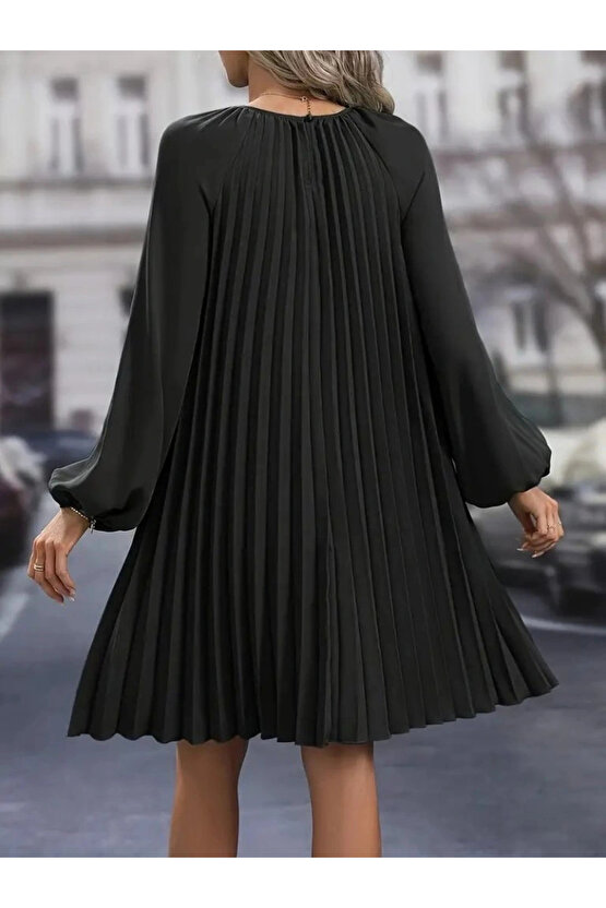 Kadın Uzun Kollu Yuvarlak Yaka Pileli Salaş Mini Ithal Krep Elbise