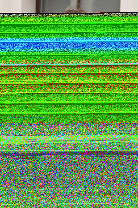 Bambu Saten Parlak Tüylü Yumuşak Kadife Halı Hav Tüy Vermez Taç Beyaz