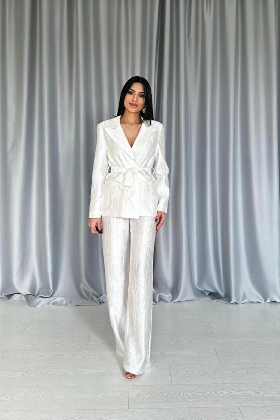 Ekru Beli Kuşaklı Ceket Ve Pantolon Parlak Takım