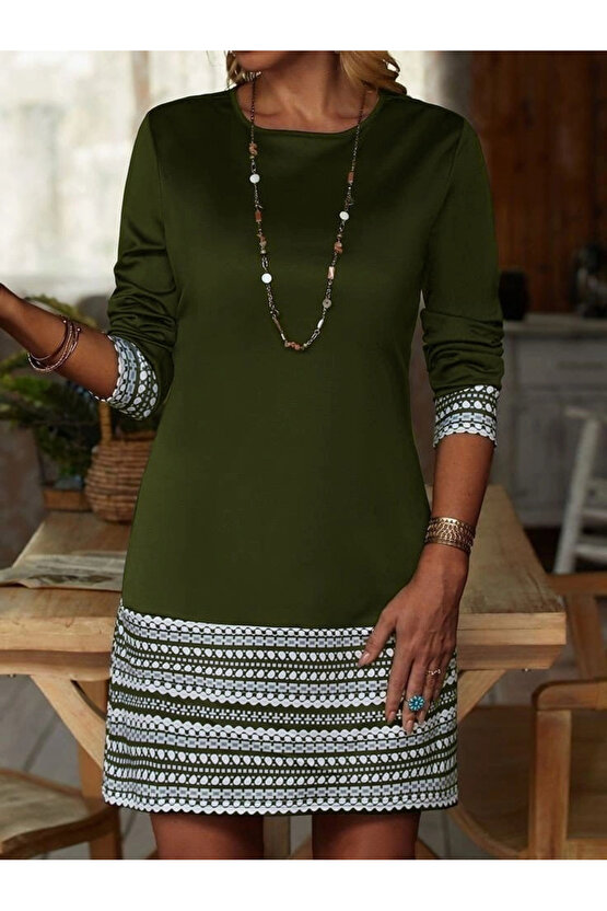 Kadın Uzun Kollu Bisiklet Yaka Kol Ağzı Ve Etek Ucu Baskılı Iki Iplik Elbise
