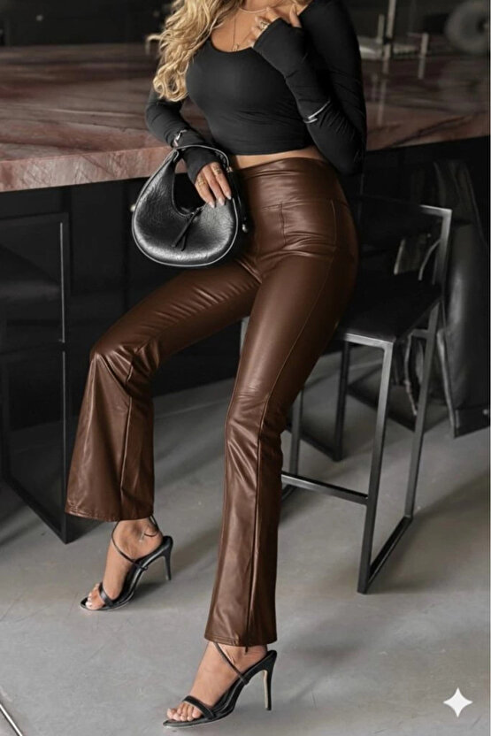 Kadın Yüksek Bel Paçaya Doğru Geniş Deri Pantolon