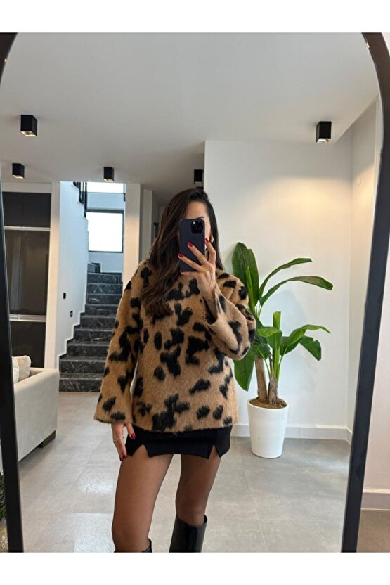 Kadın çift Yırtmaç Detaylı Mını Etek