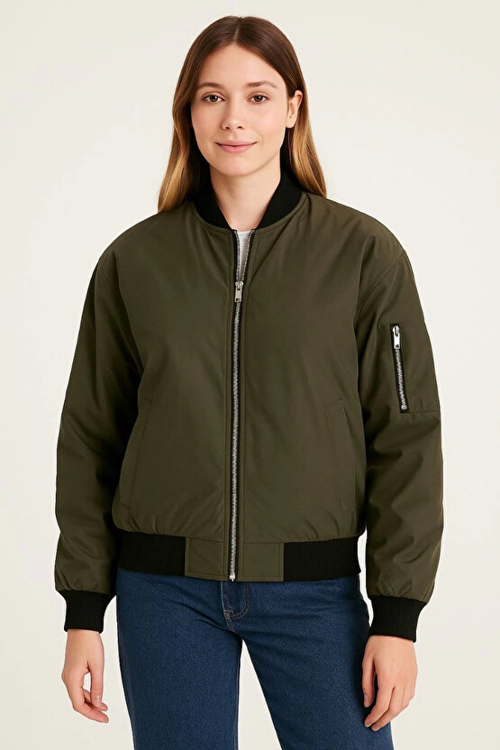 Kadın Bomber Mont Ceket – Fermuarlı, Kapitone İçi Astarlı, Su İtici Kumaş, Regular Fit, Yandan Cepli