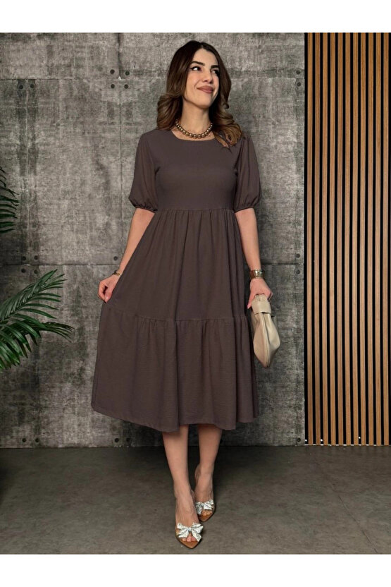 Kadın Kısa Kollu Yakası Açık Katlı Bürümcük Balon Elbise