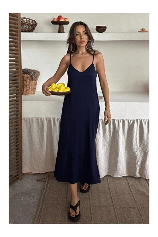 Kadın Siyah Asansör Askılı Çift Yırtmaçlı Helen Elbise