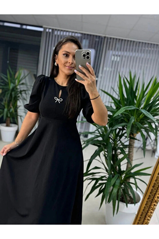 Kadın Kısa Kollu Bisiklet Yaka Fiyonk Broşlu Midi Janjan Krep Elbise