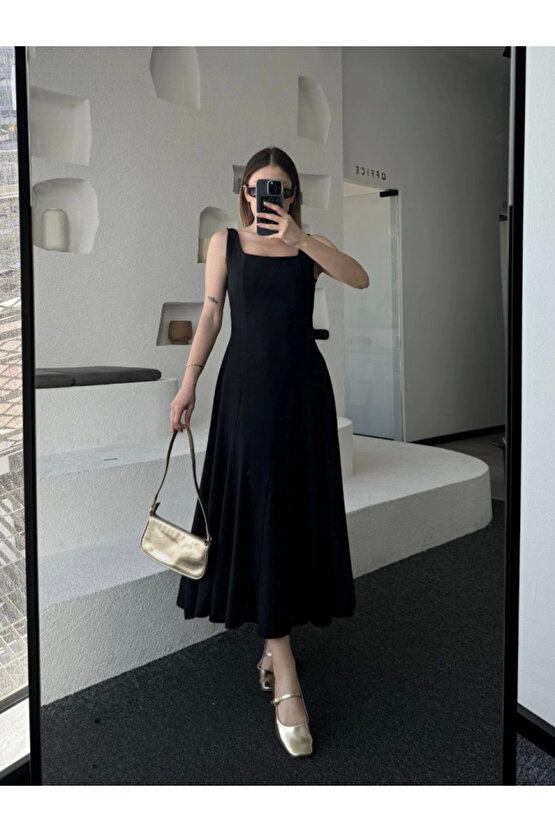 Sırt Dekolteli Kolsuz Uzun Elbise - Siyah