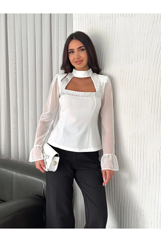 Kolları Şifon Göğüste İnci Boncuk Detaylı Bluz - Beyaz