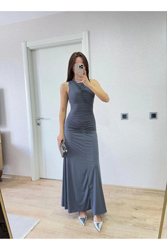 Kolsuz Büzgülü Uzun Elbise - Füme