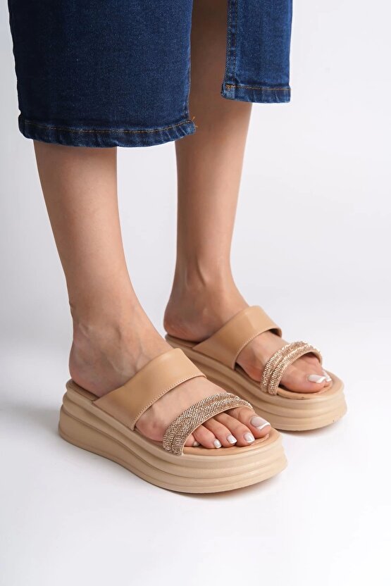 SARAH Düz Topuklu Taşlı Şeritli Kalın ve Ortopedik Taban Kadın Terlik CTT - Ten