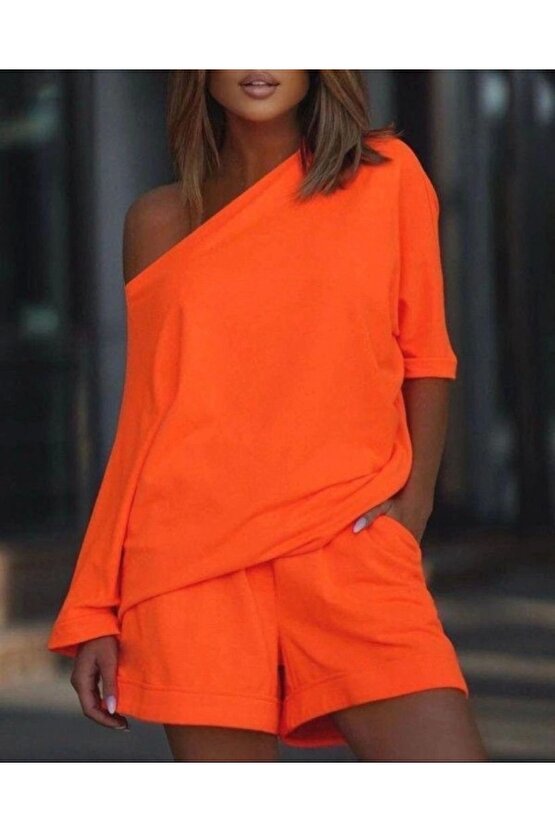 Kadın Kayık Yaka Salaş Iki Iplik Bluz Ve şort Ikili Takım
