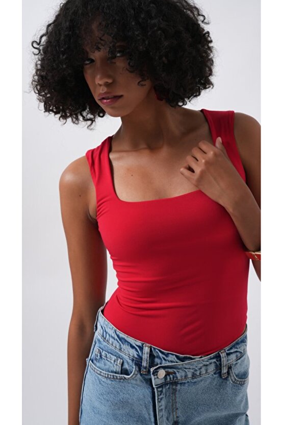 JANES Kare Yaka Kalın Askılı Bodysuit