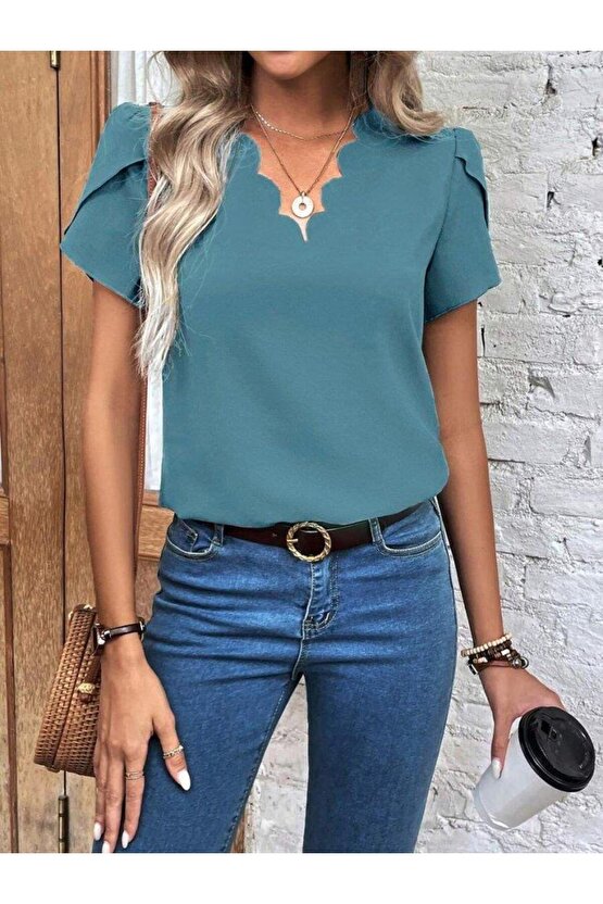 Kadın Kısa Kollu Lazer V Yakalı Ithal Krep Bluz