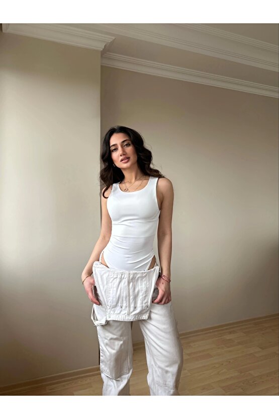 Halter Yaka Beyaz Bodysuit