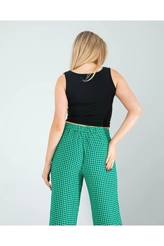 Siyah Kare Yaka Basic Bluz