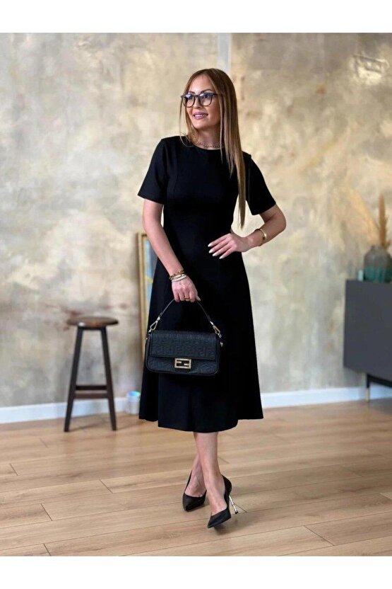 Kadın Kısa Kollu Bisiklet Yaka Midi Viskon Iki Iplik Elbise