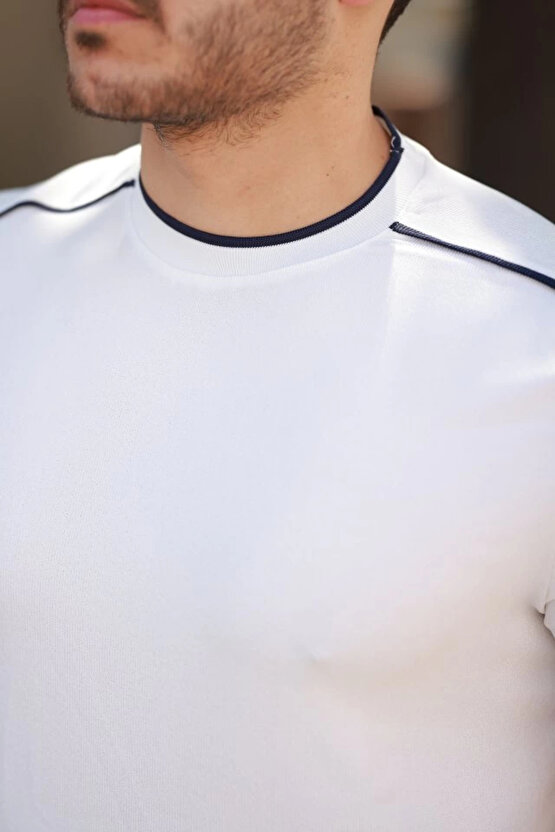 Erkek Omuzlar çizgi Detaylı Kısa Kollu T-shirt