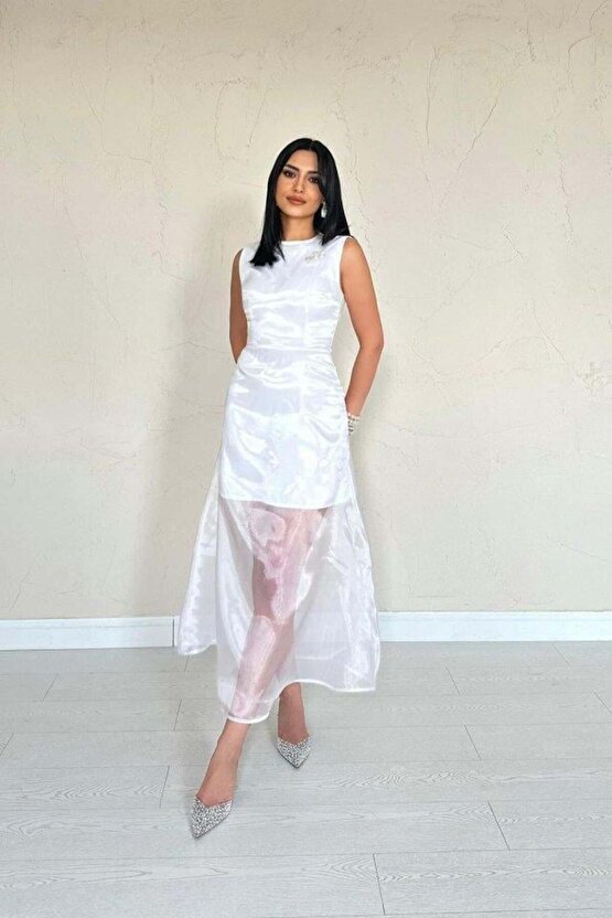 Beyaz Organze Detaylı Atlas Elbise