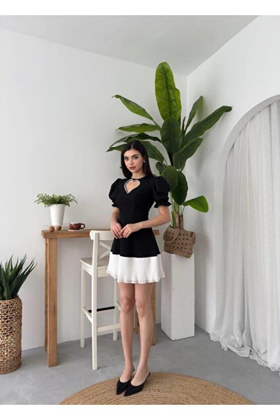 Safe Kalp Detaylı Elbise