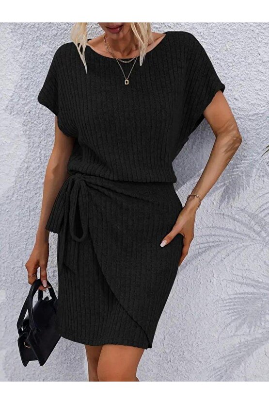 Kadın Kısa Kollu Yakası Açık Belden Lastikli Yandan Bağlamalı Kalın Fitilli Kaşkorse Elbise