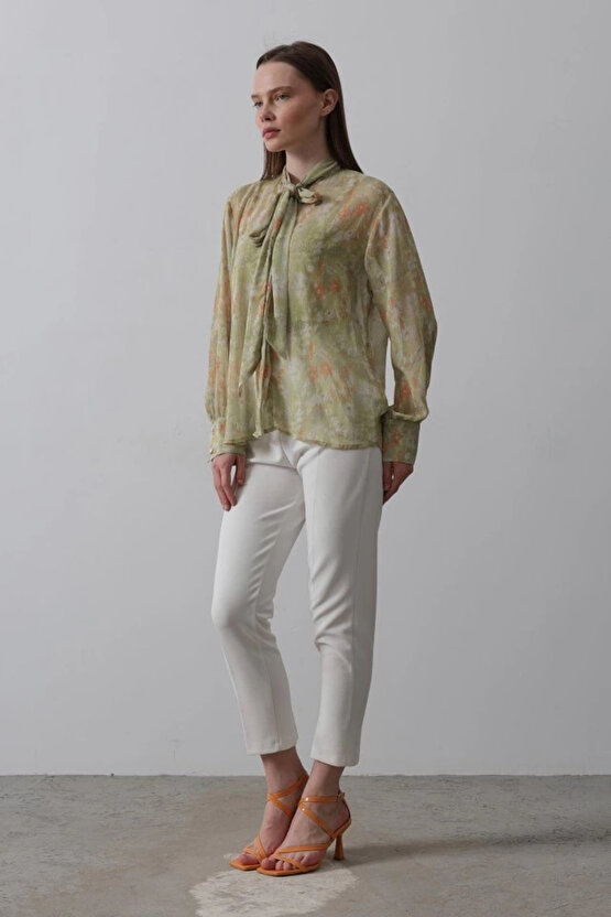 Yakası Fularlı Şifon Gömlek Fıstık Yeşili