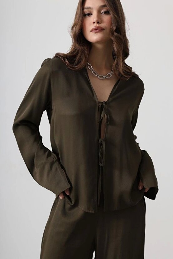 Önden Biyeli Bluz Ve Pantolon Takım Haki