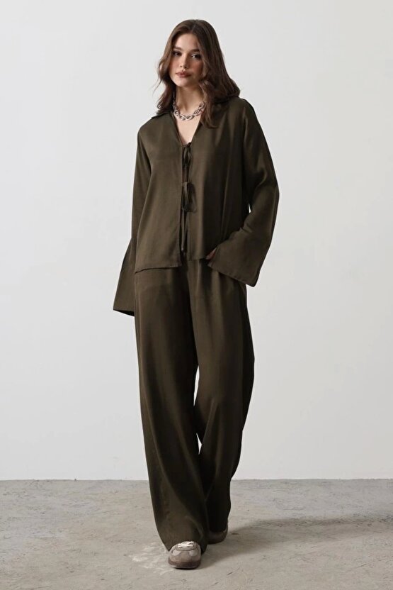 Önden Biyeli Bluz Ve Pantolon Takım Haki
