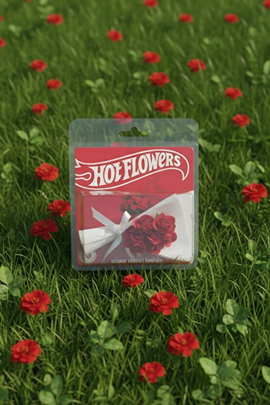 Hot Flowers Tasarım Koleksiyon Ürünü Kırmızı Gül Buketi Sevgiliye Hediye Minik Buket
