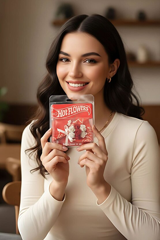 Hot Flowers Özel Tasarım Kırmızı Beyaz Gül Buketi Koleksiyonluk Minik Buket