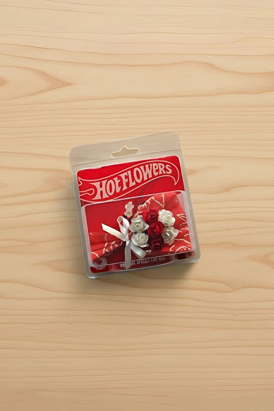 Hot Flowers Özel Tasarım Kırmızı Beyaz Gül Buketi Koleksiyonluk Minik Buket