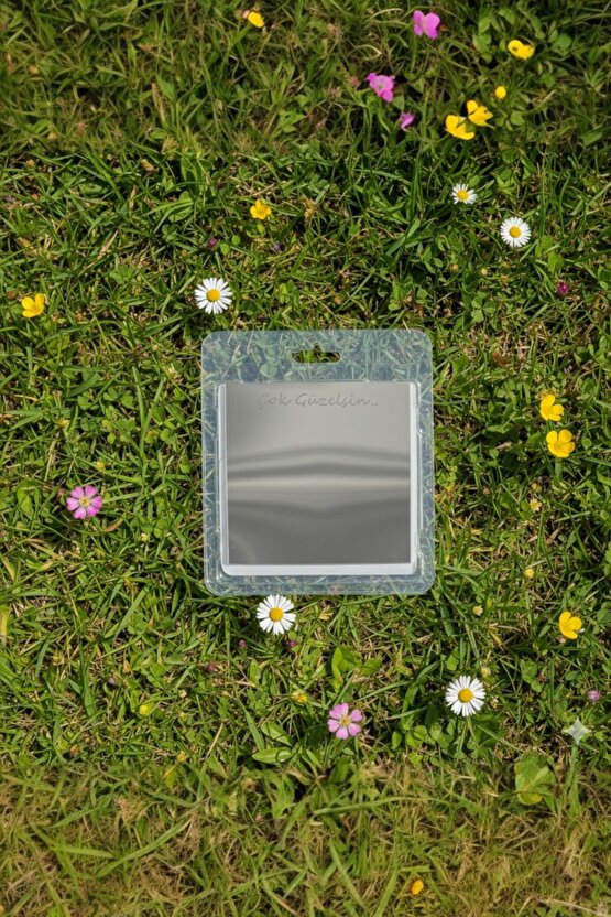 Hot Flowers Aynalı Mini Papatya Buketi Sevgiliye Özel Hediye Özel Tasarım Love Flowers Aksesuar