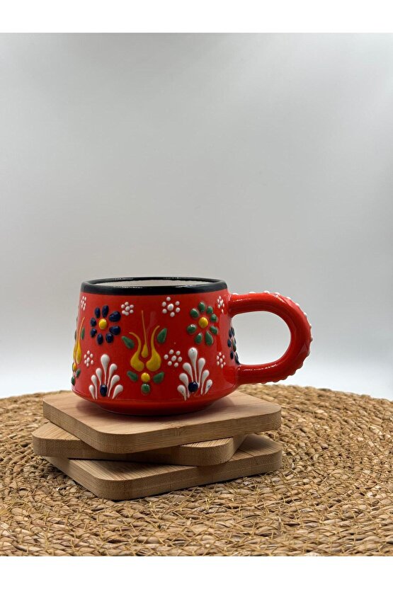 2 Adet Kabartma Desenli El Yapımı Seramik Kupa