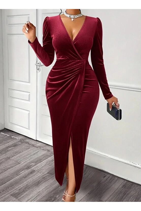 Kadın Uzun Kollu Kruvaze Yaka önünden çapraz Detaylı Uzun Kadife Elbise