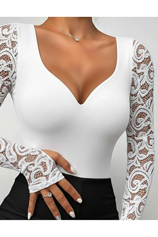 Kadın Uzun Kollu Dantelli Dekolte Detaylı Dalgıç Bluz