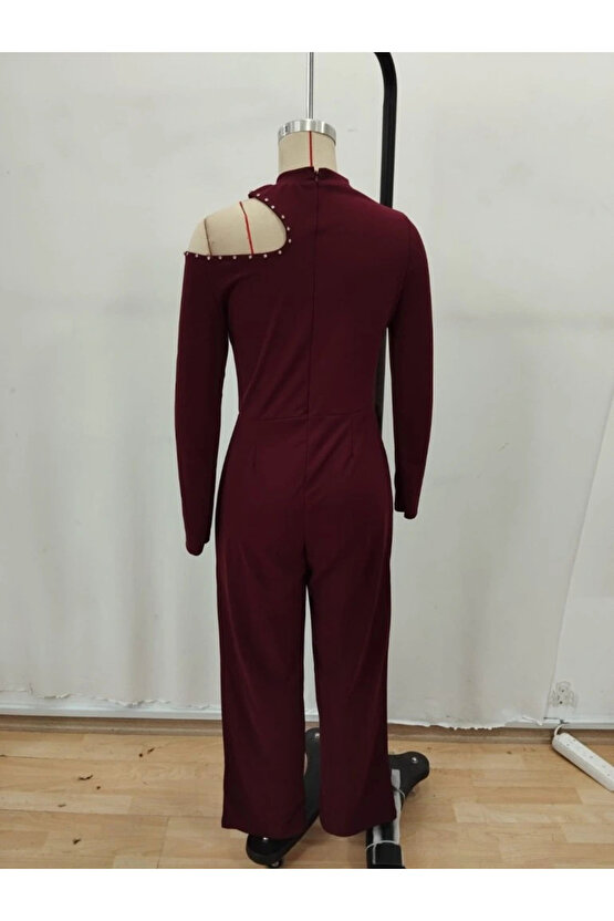 MDB Kadın Tek Omuzdan Açık Balıkçı Yaka Taş Detaylı Uzun Ithal Krep Tulum